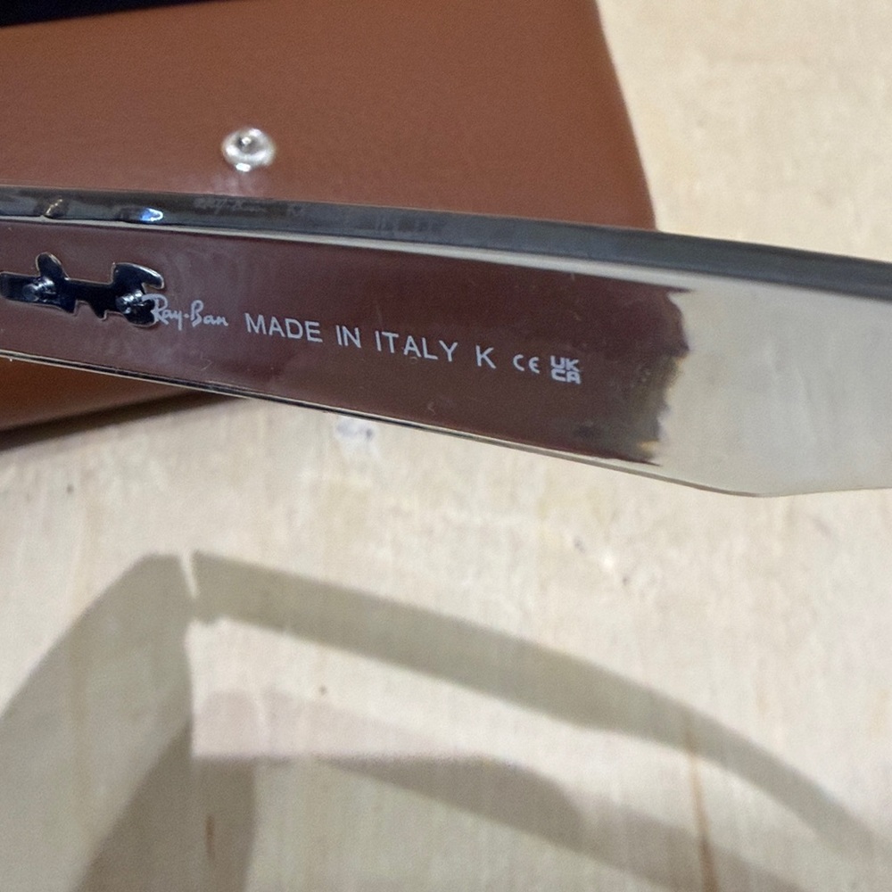 Ray-Ban Wayfarer Reverse R0502S Sunglasses - Picture 7 of 9